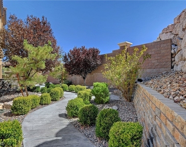 89 Olympia Chase Drive - Photo Thumbnail 56
