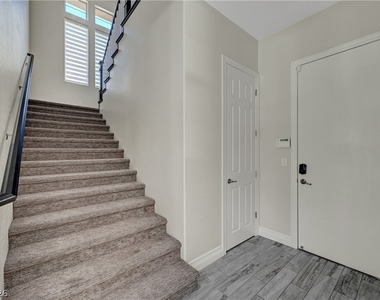 89 Olympia Chase Drive - Photo Thumbnail 22