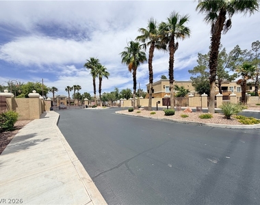 8070 W Russell Road - Photo Thumbnail 16