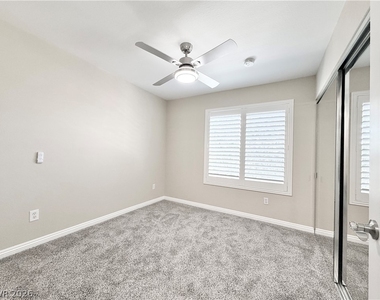 8070 W Russell Road - Photo Thumbnail 10