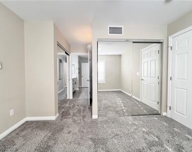8070 W Russell Road - Photo Thumbnail 5