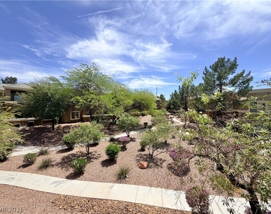 8070 W Russell Road - Photo Thumbnail 12