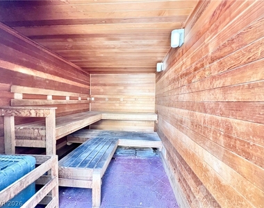 8070 W Russell Road - Photo Thumbnail 24