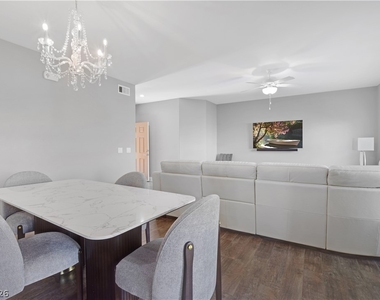 11870 Tevare Lane - Photo Thumbnail 3