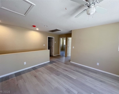 2392 Ember Mist Court - Photo Thumbnail 5