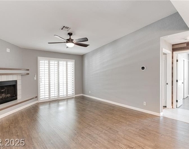 2629 S Durango Drive - Photo Thumbnail 7