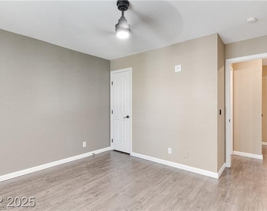 2629 S Durango Drive - Photo Thumbnail 19