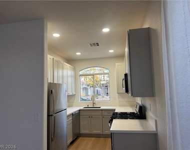 1408 Hometown Avenue - Photo Thumbnail 9