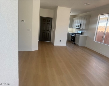 1408 Hometown Avenue - Photo Thumbnail 5