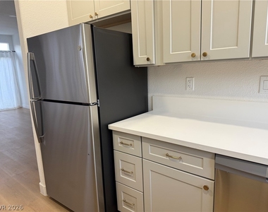 1408 Hometown Avenue - Photo Thumbnail 8