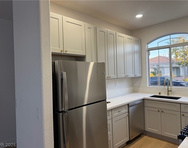 1408 Hometown Avenue - Photo Thumbnail 4