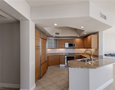 322 Karen Avenue - Photo Thumbnail 2