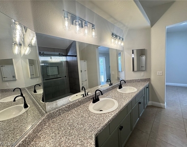 6297 Belgium Drive - Photo Thumbnail 16