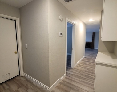 6767 Garden Grove Avenue - Photo Thumbnail 20