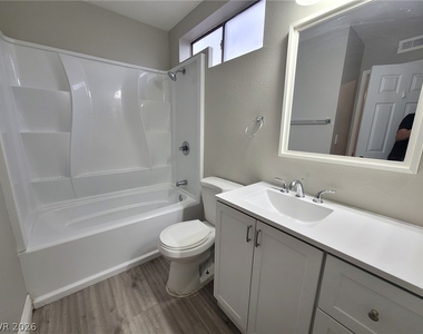 6767 Garden Grove Avenue - Photo Thumbnail 19