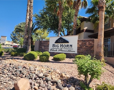 231 Horizon Ridge Parkway - Photo Thumbnail 2