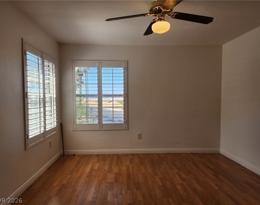 231 Horizon Ridge Parkway - Photo Thumbnail 20