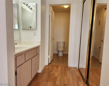 231 Horizon Ridge Parkway - Photo Thumbnail 24