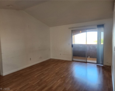 231 Horizon Ridge Parkway - Photo Thumbnail 25