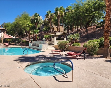 231 Horizon Ridge Parkway - Photo Thumbnail 12