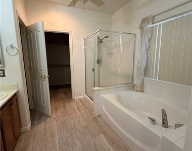 4208 Autumndale Avenue - Photo Thumbnail 17