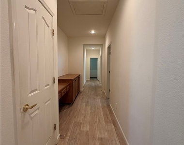 4208 Autumndale Avenue - Photo Thumbnail 19