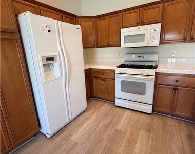 4208 Autumndale Avenue - Photo Thumbnail 8