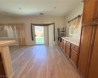 4208 Autumndale Avenue - Photo Thumbnail 10