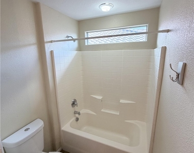 9118 Wine Cellar Avenue - Photo Thumbnail 30