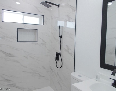 532 N 9th Street - Photo Thumbnail 10