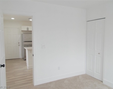 532 N 9th Street - Photo Thumbnail 9