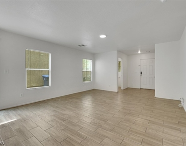 7222 Liberty Pride Street - Photo Thumbnail 7