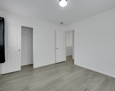 7222 Liberty Pride Street - Photo Thumbnail 27
