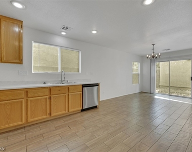 7222 Liberty Pride Street - Photo Thumbnail 11