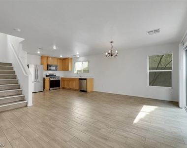7222 Liberty Pride Street - Photo Thumbnail 10