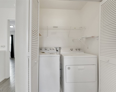 7222 Liberty Pride Street - Photo Thumbnail 36
