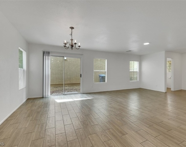 7222 Liberty Pride Street - Photo Thumbnail 15