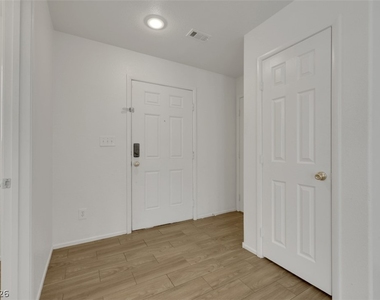 7222 Liberty Pride Street - Photo Thumbnail 4