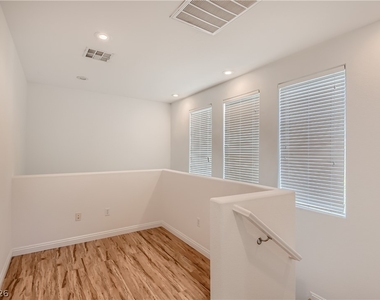 97 Daisy Springs Court - Photo Thumbnail 6