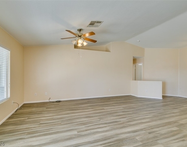 3001 Johannan Lane - Photo Thumbnail 7
