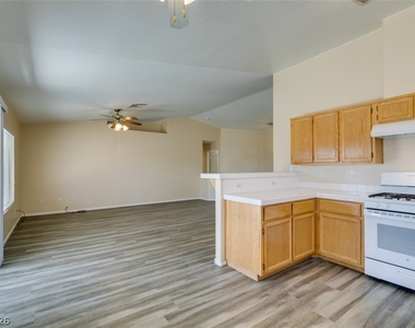 3001 Johannan Lane - Photo Thumbnail 15