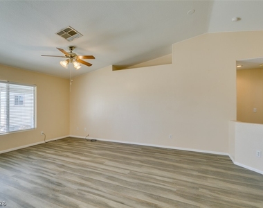 3001 Johannan Lane - Photo Thumbnail 6