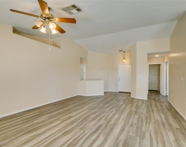 3001 Johannan Lane - Photo Thumbnail 8