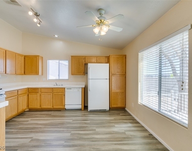 3001 Johannan Lane - Photo Thumbnail 11