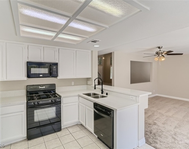 317 Windmere Street - Photo Thumbnail 5