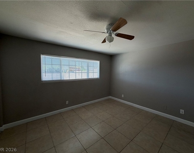 4913 Danbrook Court - Photo Thumbnail 22