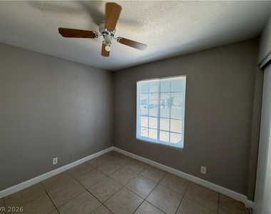 4913 Danbrook Court - Photo Thumbnail 28
