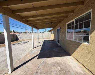 4913 Danbrook Court - Photo Thumbnail 20