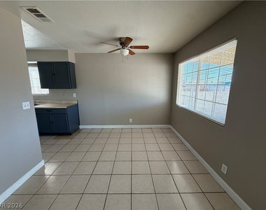 4913 Danbrook Court - Photo Thumbnail 8