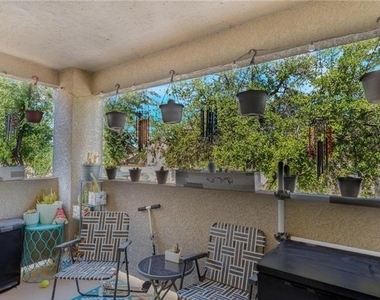 555 E Silverado Ranch Boulevard - Photo Thumbnail 18